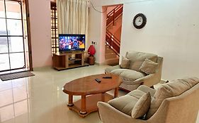 La Casa Trivandrum 4 Bhk Ac Luxury Villa At City Centre, Just 5 Kms From Airport & 3 Kms To Trivandrum Railway Station